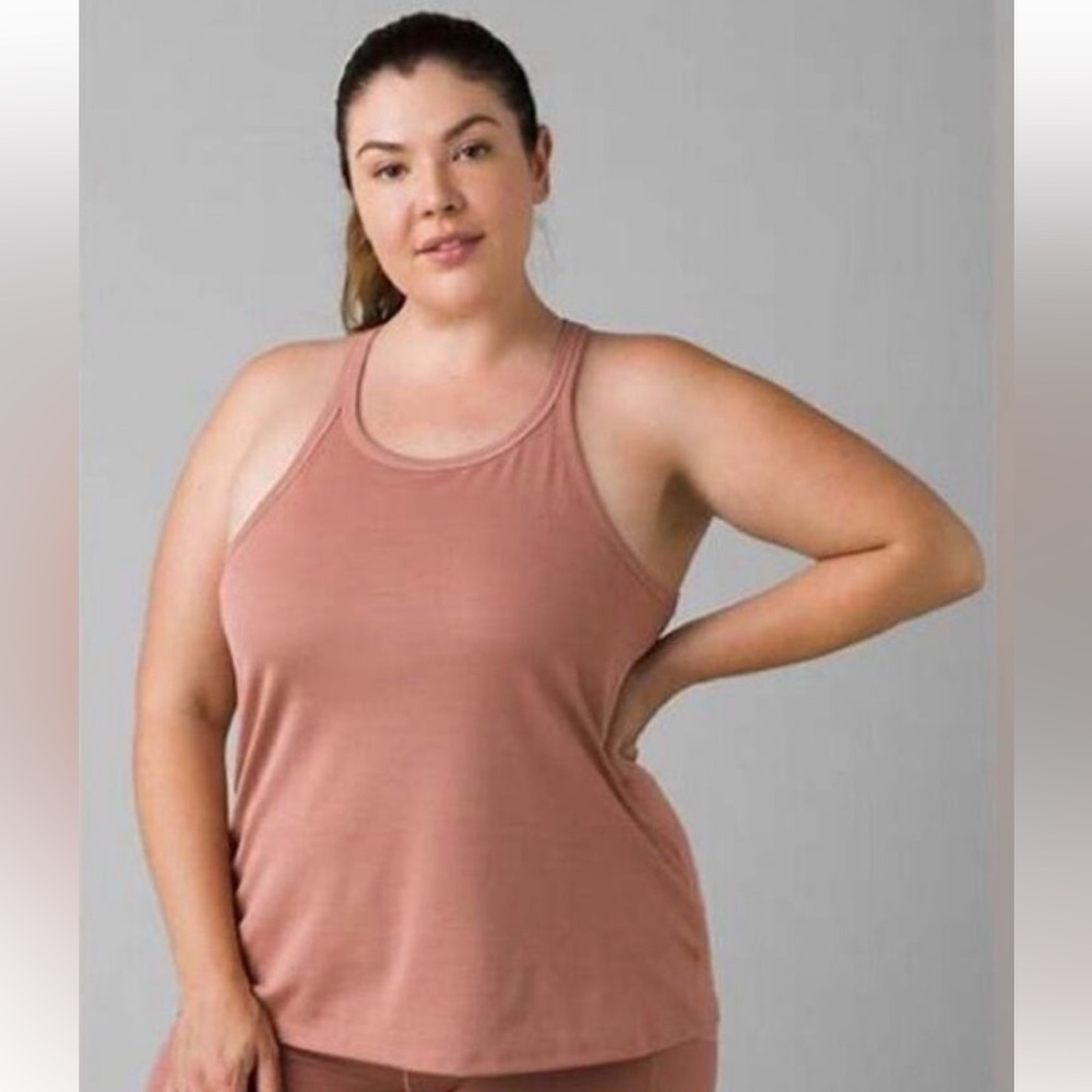 Gently Used Women’s PrAna- Becksa Tank Plus in Cloud Blush Heather, Size 2X